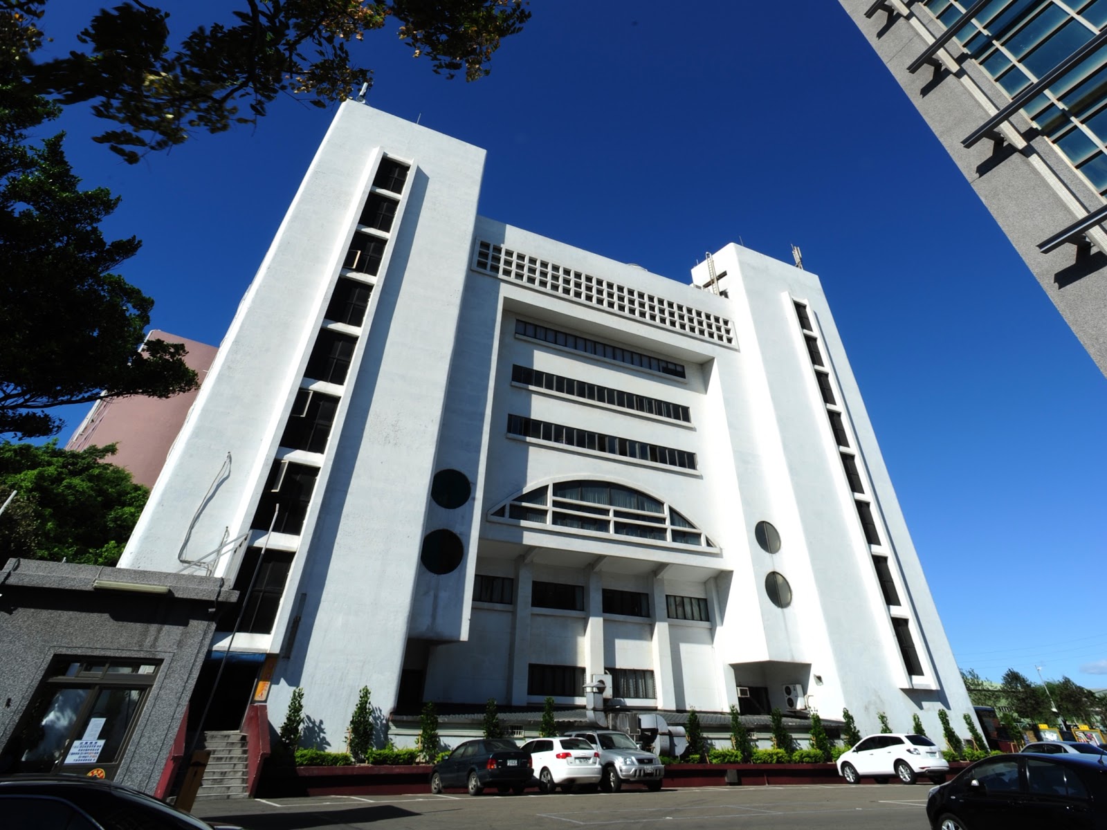 HỆ 1+4 TRƯỜNG ĐẠI HỌC VẠN NĂNG KỲ THU 2025